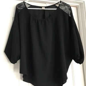 Old navy dolman sleeve lace top